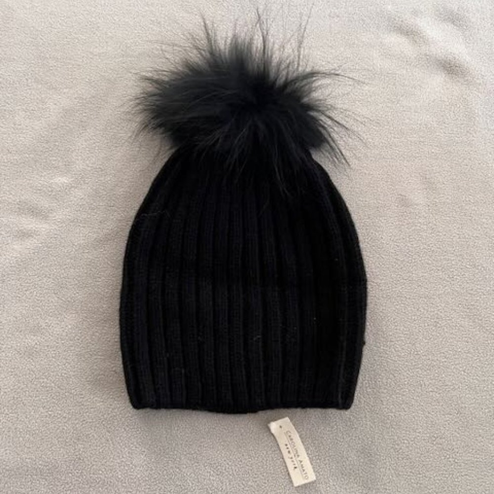 Carolina Amato Black Beanie & Pom NWT